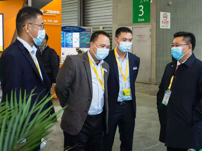 巖石鉆裂一體機(jī) 巖石鉆裂一體機(jī)