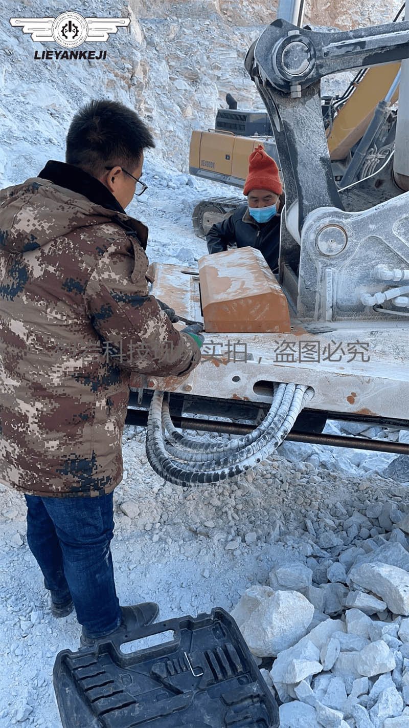 巖石劈裂機 巖石劈裂機